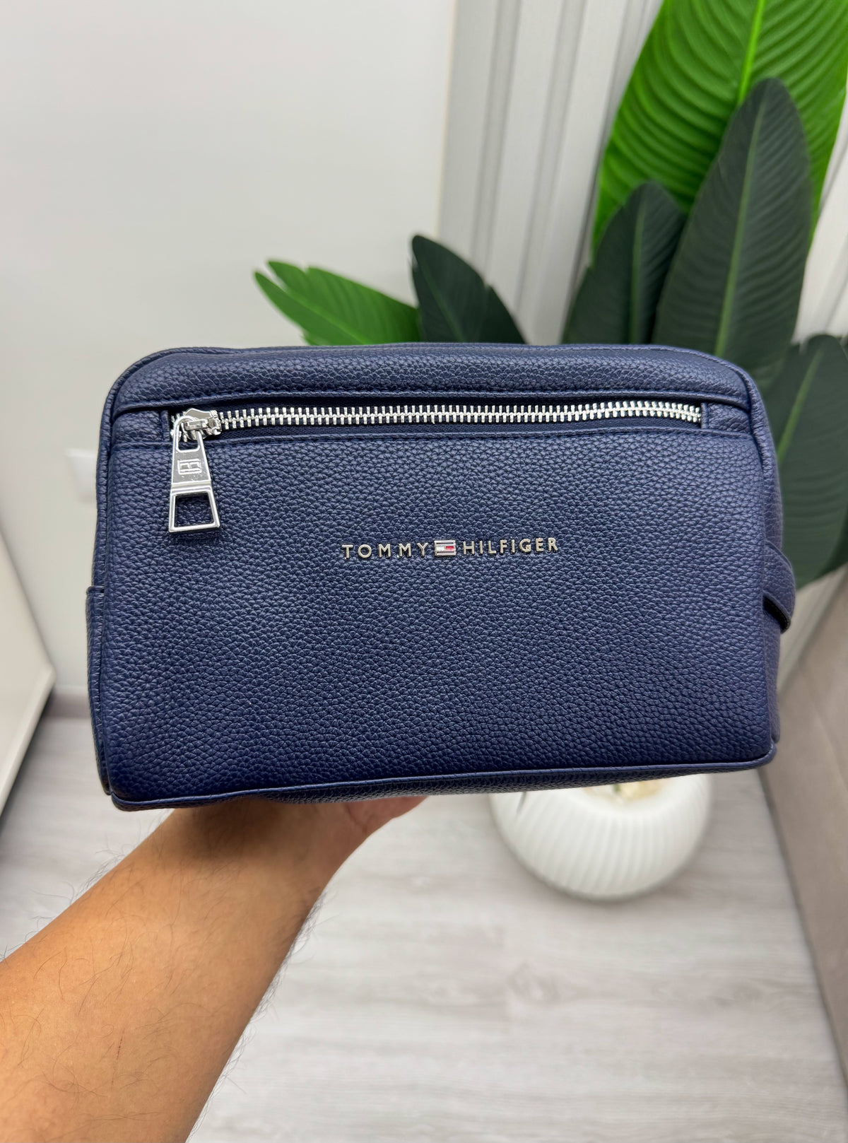 Tommy blue hand bag