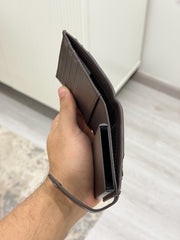 Tommy brown wallet