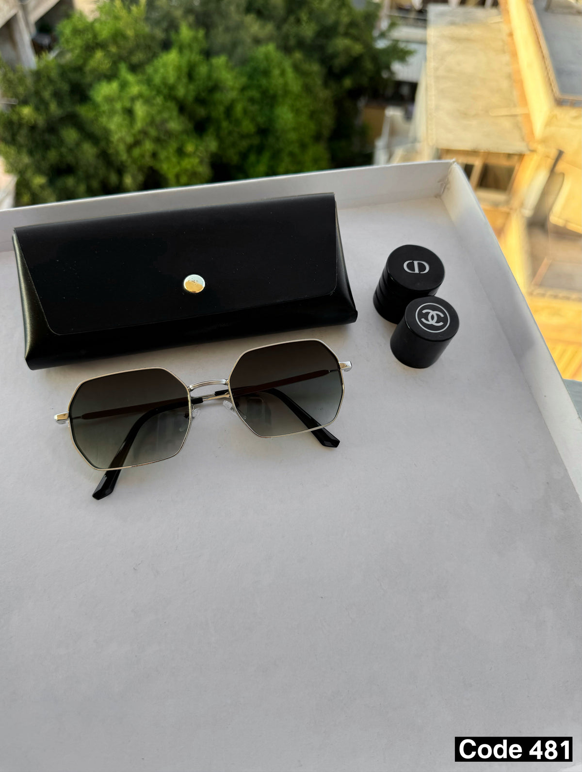 Hexagonal large sunglasses