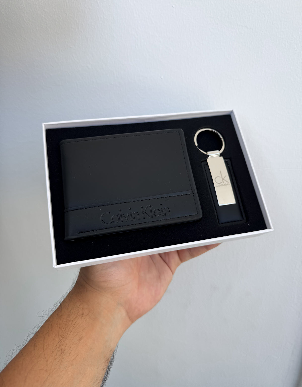 Ck black (wallet & keychain)