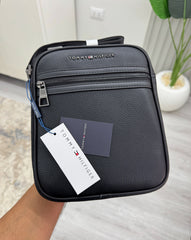 Tommy black cross bag