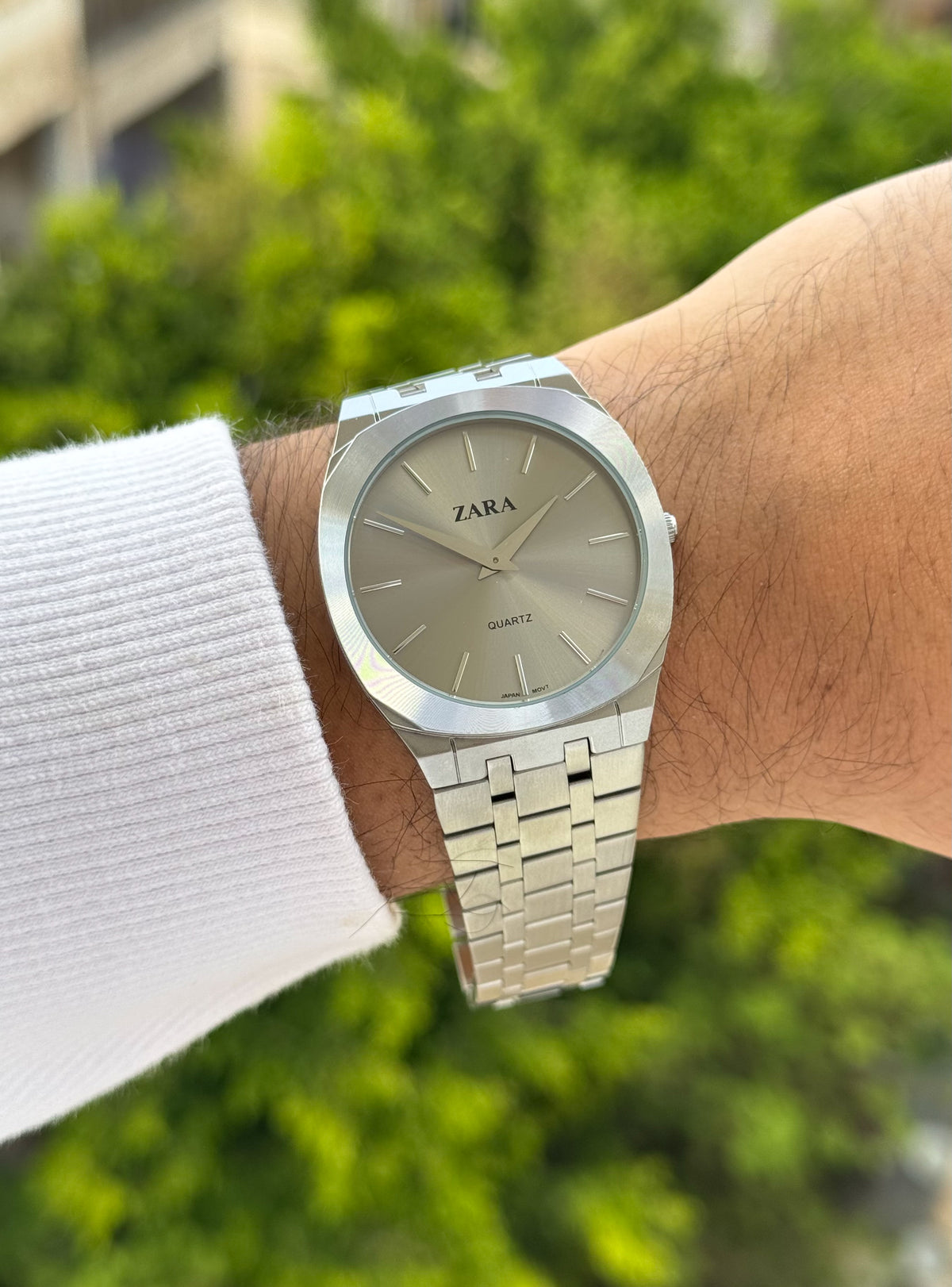 Zara basic metal