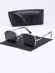 Medium rectangular black sunglasses