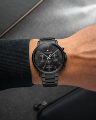 Tommy full black numbers