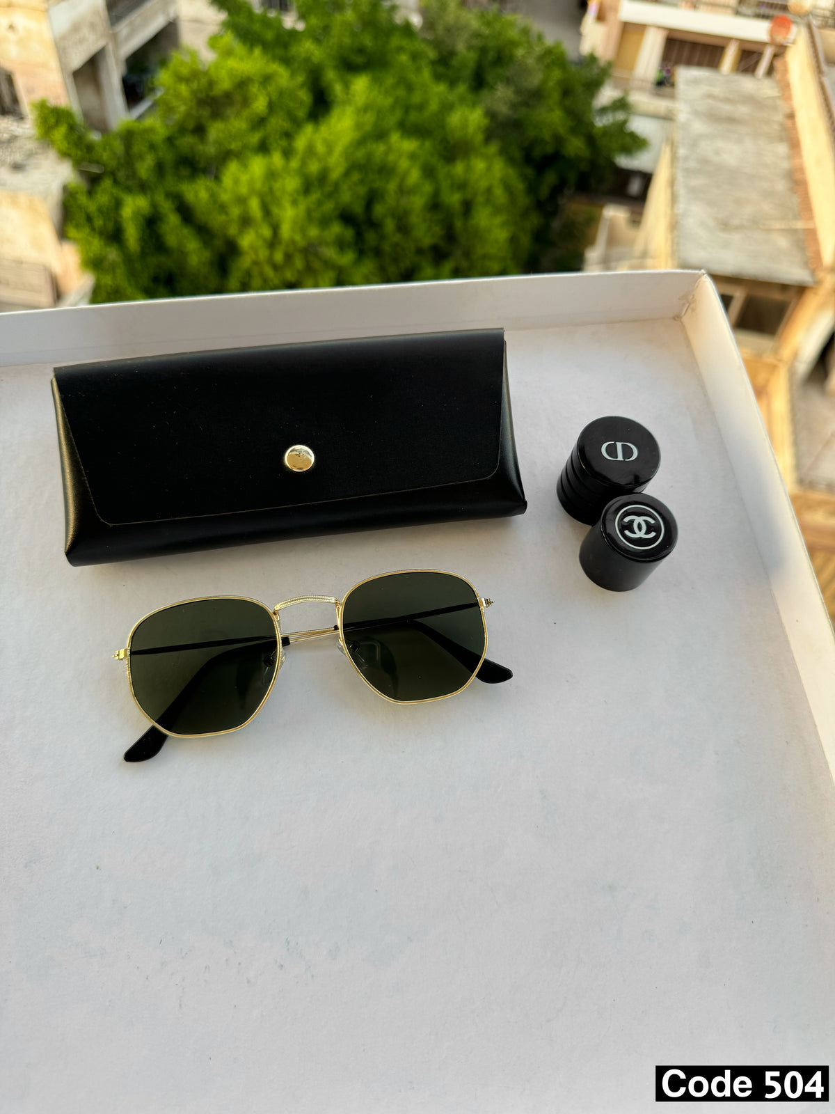 Small pentagon sunglasses