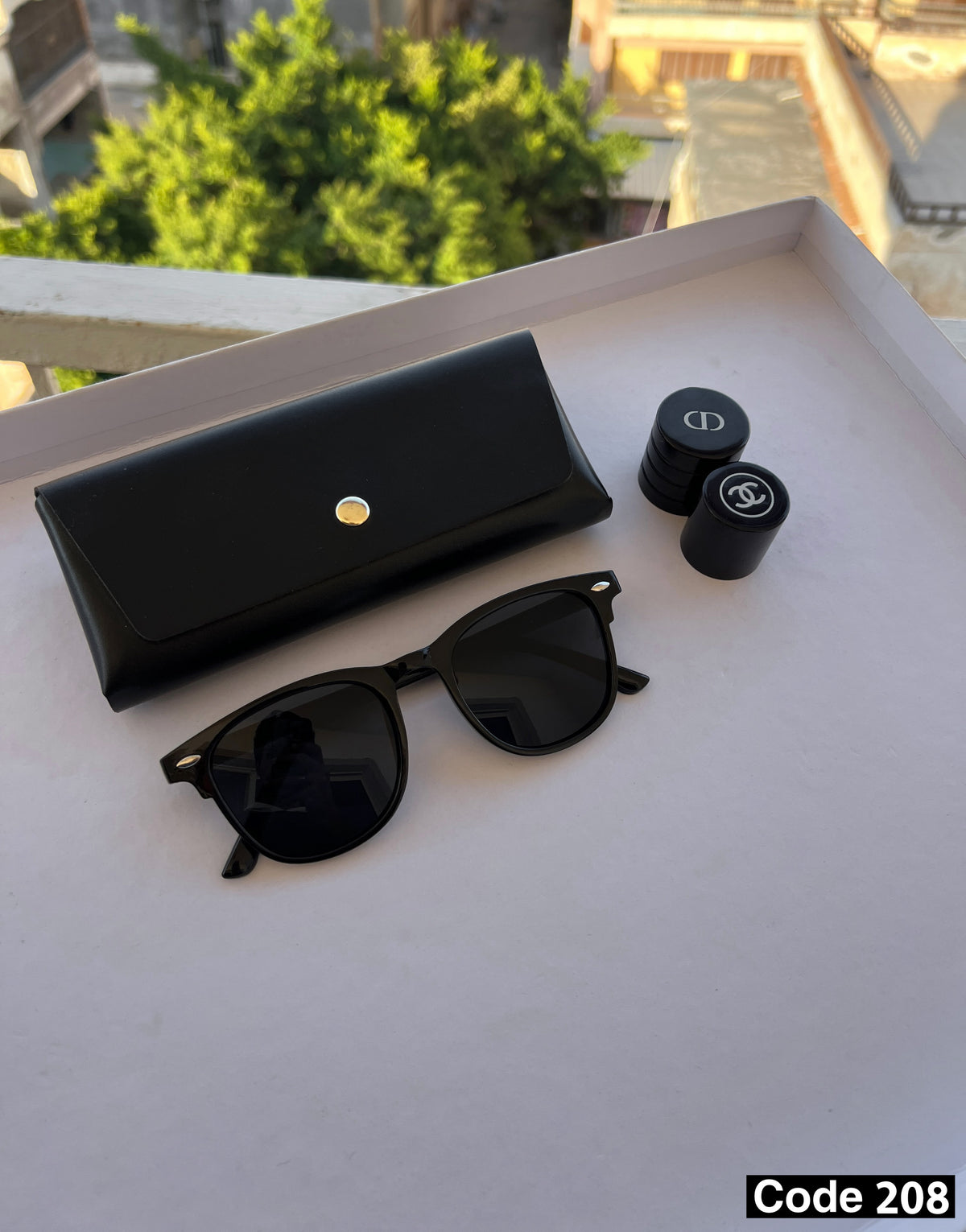 Wayfarer sunglasses