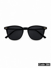 Large wayfarer black sunglasses